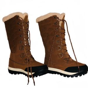 BEARPAW
Isabella Genuine Sheepskin Lace-Up Boot